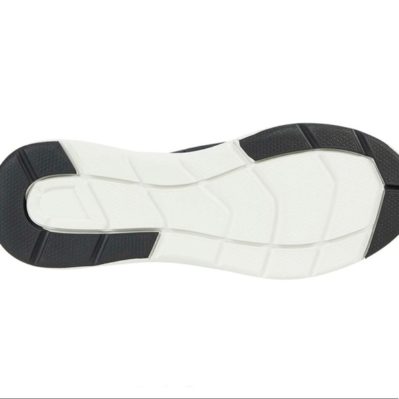 Steve Madden Tripp Casual Slip on Shoe - Picture 2 of 7